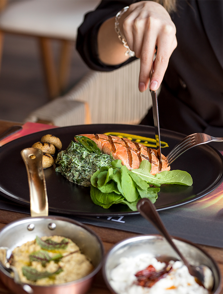 Restaurant & Bar - 2